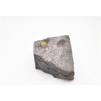 Raua-ütriumi sulam
